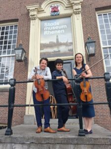 Het Nussen Strijktrio voor het Stadsmuseum Rhenen Foto Lydeke van Os